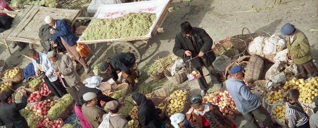 62 Kashgar Sunday Market 1993 Fruit And Vegetable Market From Tower